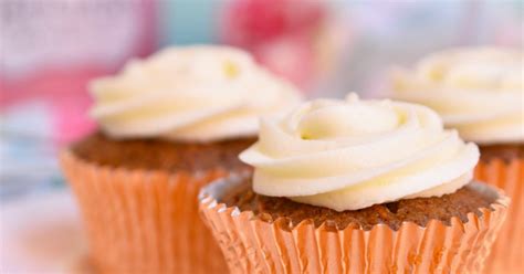 La Mejor Receta De Cupcakes De Zanahoria Con Buttercream De Queso Crema