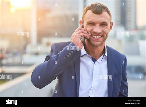 Happy Phone Operator Hi Res Stock Photography And Images Alamy