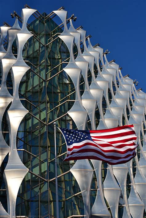 Us Embassy Flag New Us Embassy In London Now Open Archi Flickr