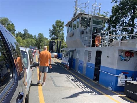 WAHKIAKUM COUNTY FERRY - Updated July 2024 - 29 Photos - Puget Island ...