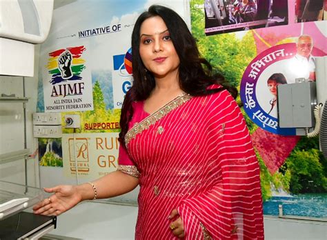 Amruta Fadnavis Extortion Case 700 Pg Chargesheet Filed