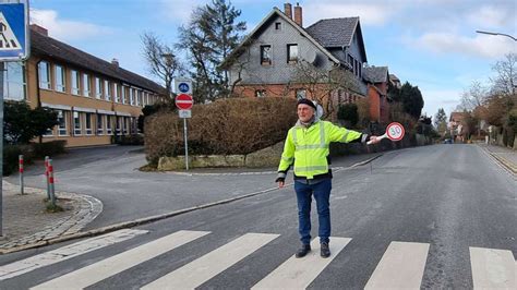 Einsatz für Coburger Grundschüler Viel mehr als ein Verkehrshelfer