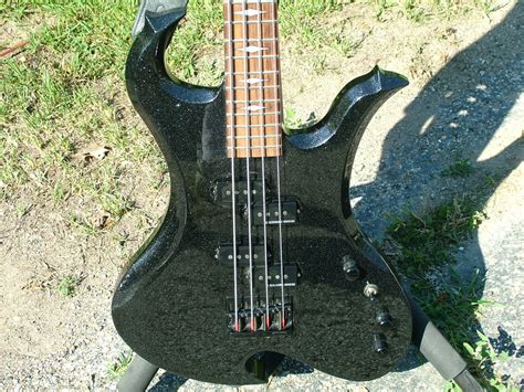 Sold 2001 B C Rich Wave Bass