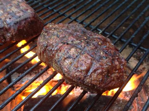 How To Barbecue Perfect Medium Rare Filet Mignon Delishably