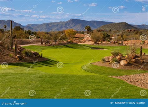 Arizona Desert Golf Course Fairway Stock Image - Image of golf, birdie ...