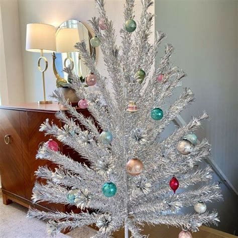 Aluminum Christmas Trees Are Yuletide Cool Antique Trader