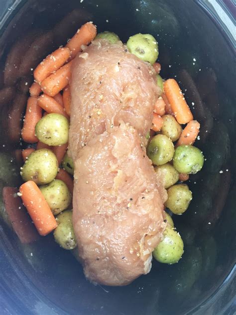 How To Cook A Turkey Tenderloin In Slow Cooker Foodrecipestory