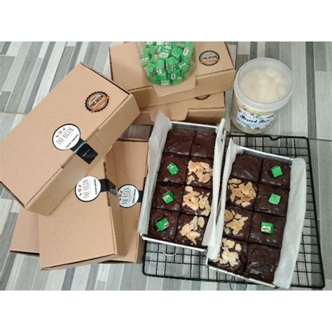 Jual Fudgy Brownies Sekat Special X Include Bubble Wrap Shopee