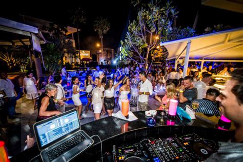 Karon Nightlife And Bars Guide Phuket Thailand Phuketnet