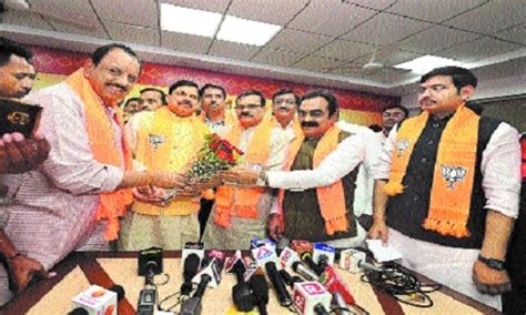 Incoming Congress Leaders From Jabalpur Indore Join Bjp The Hitavada