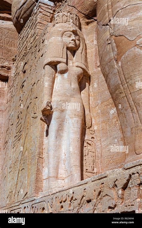 Statue Von Nofretete Liebling Frau Und K Nigin Von Pharao Ramses Ii