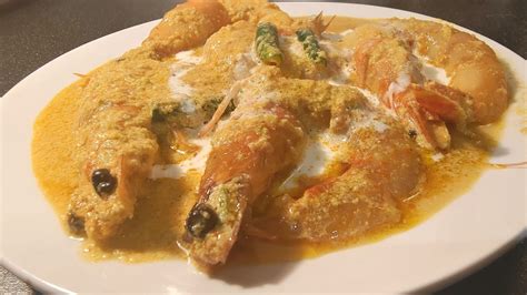 চিংড়ি ভাপা Shorshe Chingri Bhapa Prawns Steamed In A Mustard And