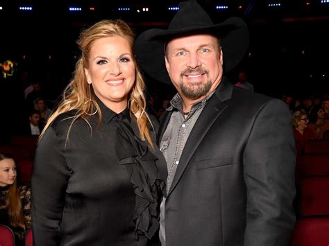 Garth Brooks And Trisha Yearwoods Relationship Timeline