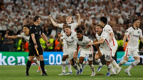 Eintracht Frankfurt Triumphiert Im Finale Der Europa League Der Spiegel