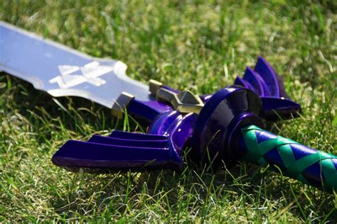 Heres How You Can Buy The Heroic Replicas Master Sword Zelda Universe