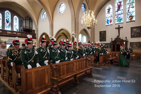 Nieuwe Uniformen Schutterij St Antonius Stramproy Weert