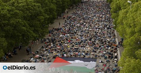 Cientos De Personas Se Echan A La Calle En Pamplona Para Exigir Que