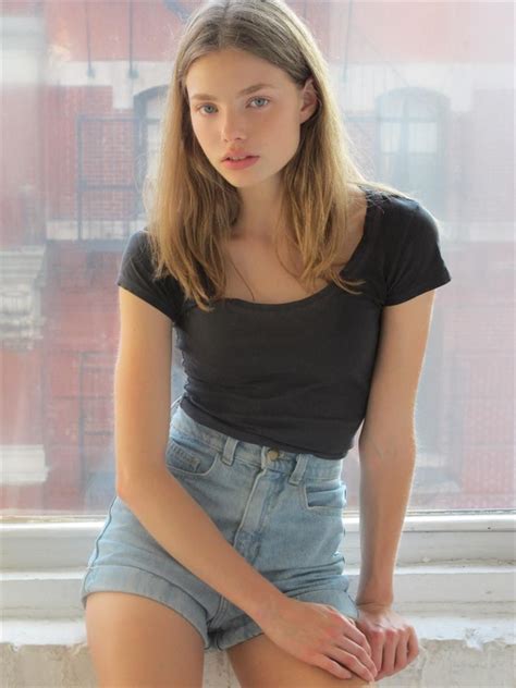 Kristine Froseth Supreme Models ΠΩΛΗΣΕΙΣ ΕΠΙΧΕΙΡΗΣΕΩΝ ΔΩΡΕΑΝ ΑΓΓΕΛΙΕΣ