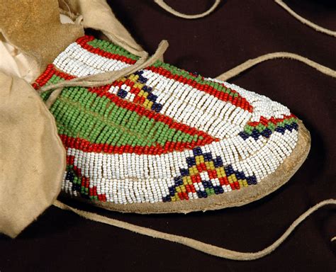 Native American Beaded Moccasin Native American Beading Pinterest