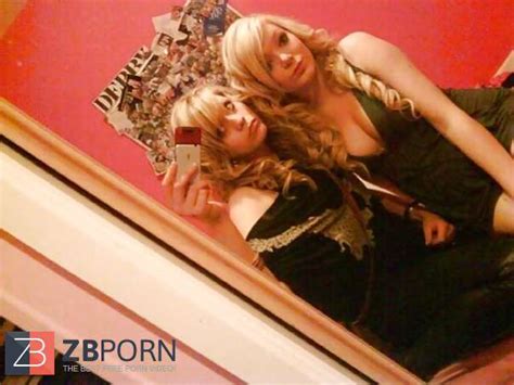 Lounging Tart Sarah ZB Porn