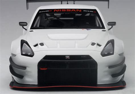 1 18 Autoart Nissan Gtr Gt R Nismo Gt3 White Diecast Car Model 81576