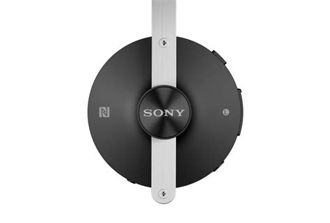 Sony Sbh Stereo Bluetooth Headset Is A Stylish Over The Ear Headphone