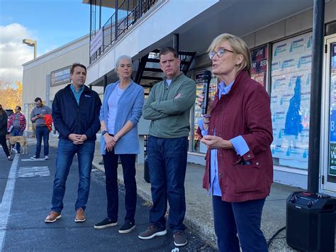 Massachusetts politicians campaign in New Hampshire with the balance of