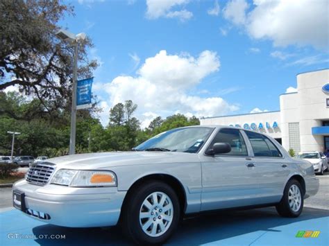 2006 Silver Birch Metallic Ford Crown Victoria LX 79569395 Photo 11