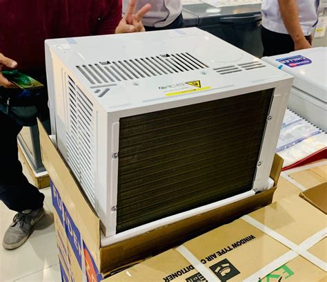 Brand New Fujidenzo WAR 632IGT 0 6hp Window Type Inverter Grade Aircon