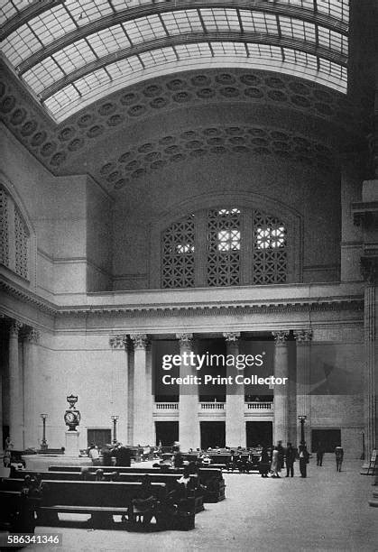 22 Union Station Chicago Waiting Area Stock Photos High Res Pictures