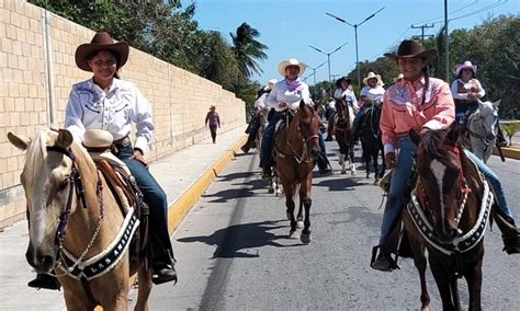 Realizan Cabalgata Por El D A Internacional De La Mujer En La Zona