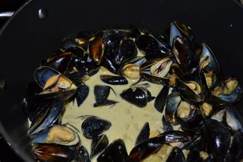 The Foodie Couple Curried Mussels On A Beautiful Fall Day