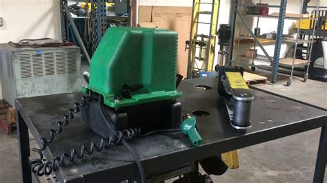 Greenlee 975 Hydraulic Pump And Greenlee 882 Flip Top Hydraulic Emt