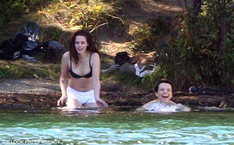 Kristen Stewart And Juliette Binoche Strip Off In Lake On Sils Maria