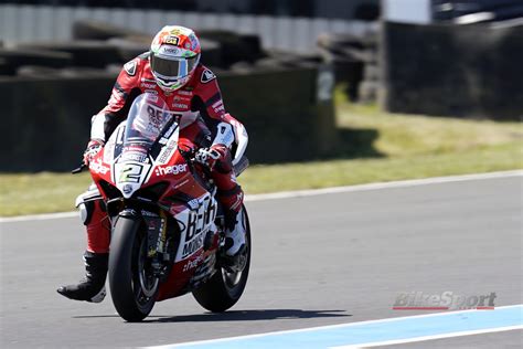 BSB Knockhill Qualifying Results Glenn Irwin Denies Ryan Vickers For