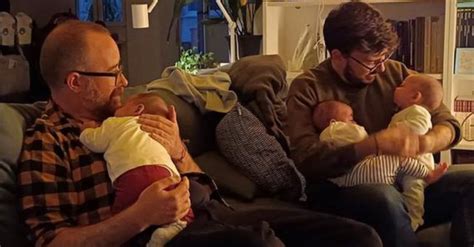 Casal Gay Realiza Sonho De Serem Pais E Adotam Trig Meos