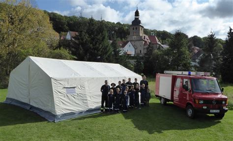 Jugendfeuerwehr Geisleden Freut Sich Ber Ein Neues Mannschaftszelt