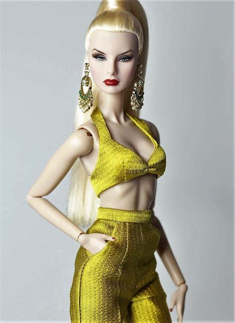 Pin By Rifaut On Dolls Models In Fashion Dolls Fashion Barbie