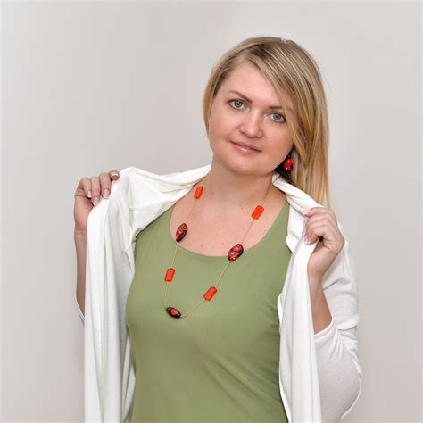 Колье из муранского стекла | Tank top fashion, Women, Fashion
