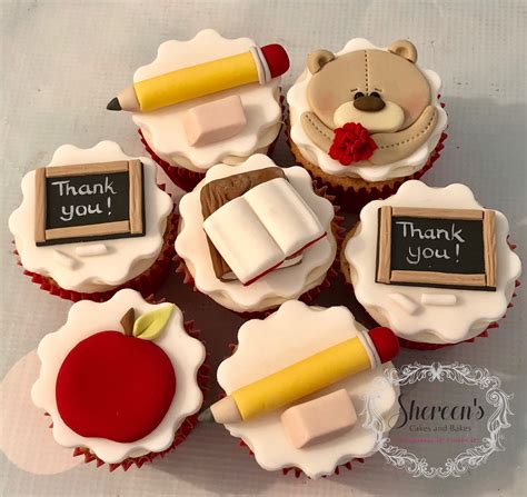 Thank You Teacher Cupcakes For End Of Year Teacher Cupcakes Teacher Cakes School Cupcakes