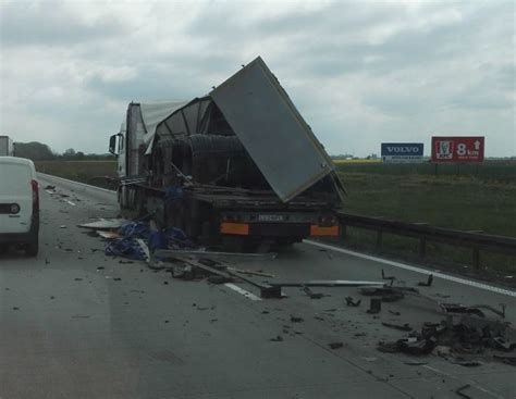 Wypadek tirów na A4 i paraliż koło Kątów Wrocławskich Autostrada