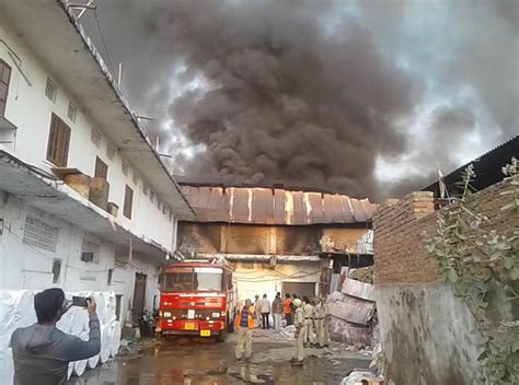 Hyderabad బాగ్‌లింగంపల్లిలో భారీ అగ్నిప్రమాదం Fire Accident In