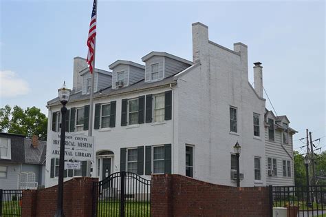 The John Weir House Is A Historic House Located In Edwardsville