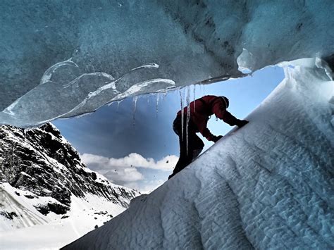 Zinal Glacier - Pure adventure in the eternal ice