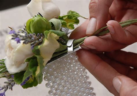 How To Make A Corsage Save On Crafts