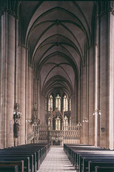 Sehenswürdiges Elisabethkirche Marburg