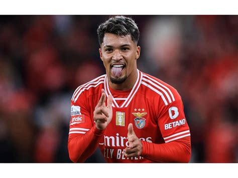 Marcos Leonardo Marca Mais Um Em Goleada Do Benfica Lance