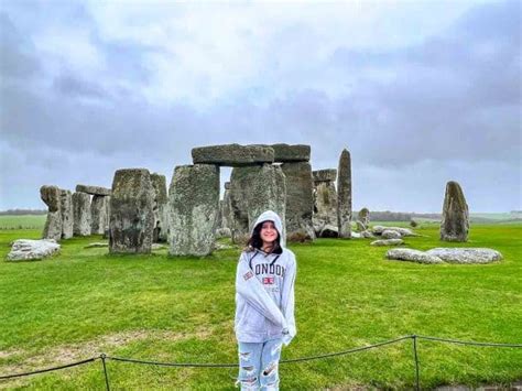 Visiting Stonehenge with kids - Thrifty Family Travels