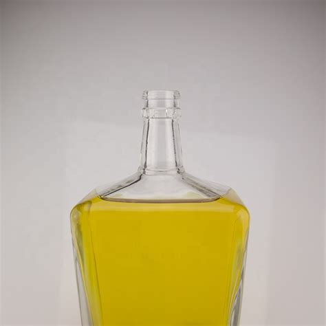 Classic Design Square Shape Thick Bottom Glass Liquor Bottles For Sale High Quality Glass