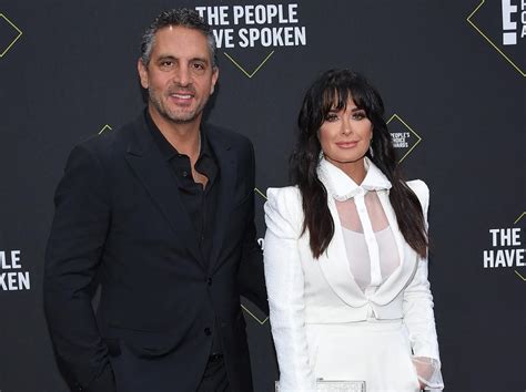 Mauricio Umansky Kyle Richards Are Fighting For Their Marriage